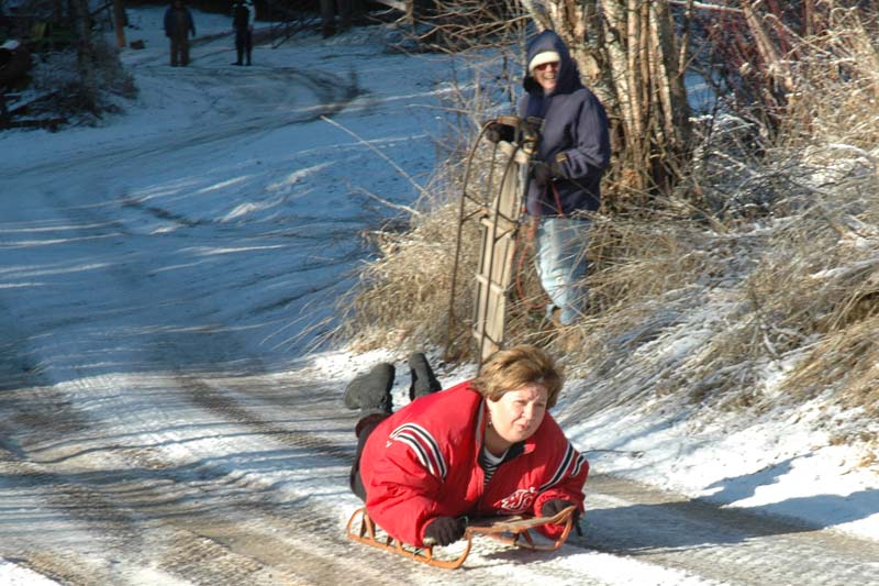 Robin & Roseanne, Hauser 2009