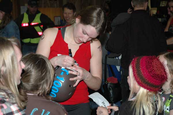 Tiffany Signs Autographs, March 2009